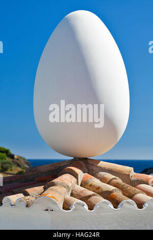 A Salvador Dali giant plaster egg sculpture at the surrealist painter's Museum-House in Portlligat, Costa Brava, Spain. Stock Photo