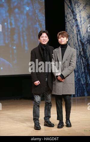 Seoul, Korea. 30th Nov, 2016. Sung-hwan Jeong holds showcase for his first album in Seoul, Korea on 30th November, 2016.(China and Korea Rights Out) © TopPhoto/Alamy Live News Stock Photo