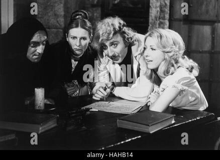 Young Frankenstein Year : 1974 USA Director : Mel Brooks Marty Feldman, Cloris Leachman, Gene Wilder, Teri Garr Stock Photo