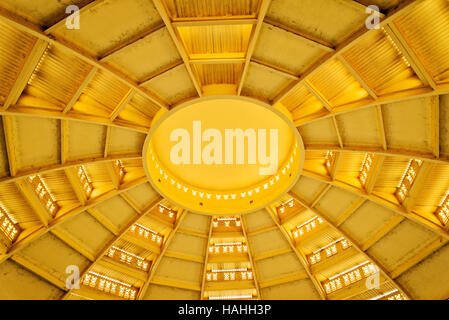 psar thmei old art deco style central market interior dome roof detail cooling vents in phnom penh  cambodia Stock Photo