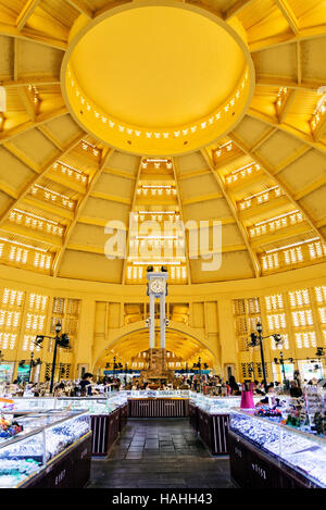 psar thmei old art deco style central market interior in phnom penh cambodia Stock Photo