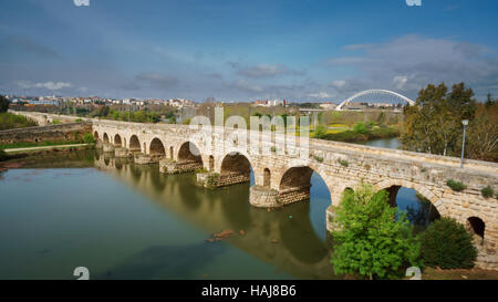 Roman bridge over Guadiana river in Merida Stock Photo