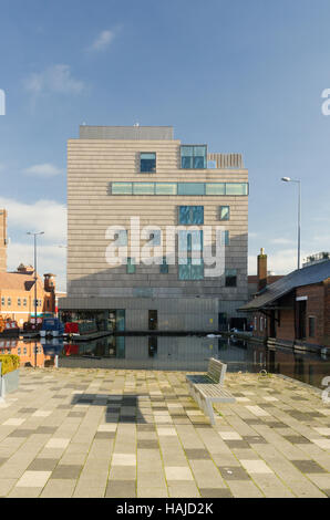 The New Art Gallery in Walsall which opened in 2000 and is now threatened with closure due to spending cuts. Stock Photo