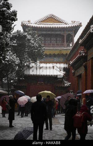 Snow covered palace roof, Forbidden City, Beijing, China Stock Photo