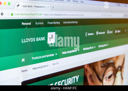 Lloyds Bank Online cyber security internet banking anti virus malware hack hacked fraud scam phishing money account accounts hacker computer secure Stock Photo