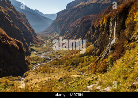 Autumn in the Rhone Alps. Cirque du fer a cheval Stock Photo