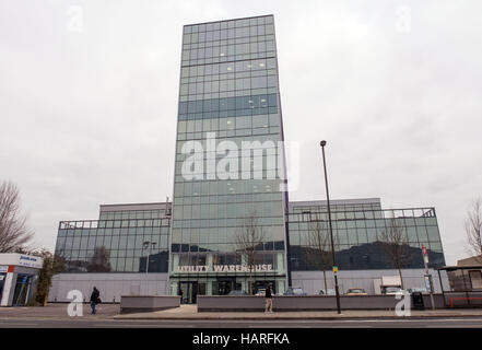 General View GV of Utility Warehouse Head Office, 508 Edgware Road, The Hyde, London, NW9 5AB Stock Photo