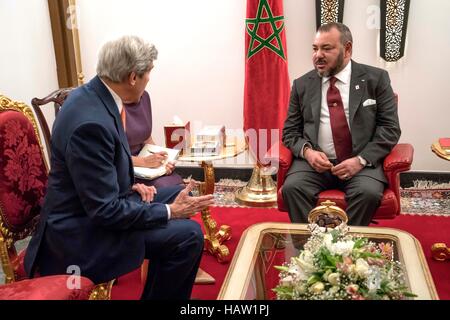 U.S. Secretary of State John Kerry meets with Moroccan King Mohammed VI during the United Nations Framework Convention on Climate Change Conference of Parties November 16, 2016 in Marrakech, Morocco. Stock Photo