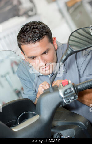 motor scooter mechanic near me