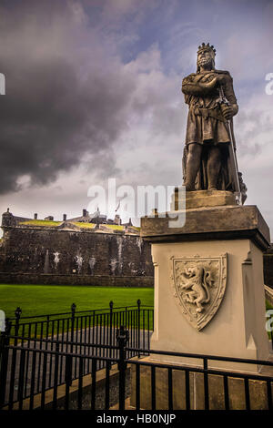 Statue of King Robert the Bruce outside Stirling Castle, Stirling, Scotland Stock Photo