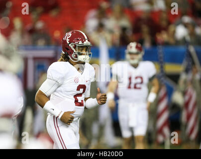 Atlanta, Florida, USA. 3rd Dec, 2016. MONICA HERNDON | Times.Alabama Crimson Tide quarterback Jalen Hurts (2) warms up before the SEC championship against the Florida Gators at the Georgia Dome on Saturday December 3, 2016 in Atlanta, Georgia. Kickoff is at 4pm. © Monica Herndon/Tampa Bay Times/ZUMA Wire/Alamy Live News Stock Photo