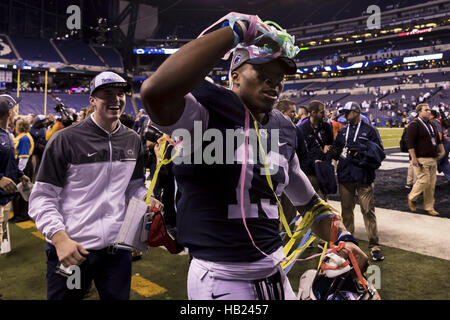 Indianapolis, Indiana, USA. 3rd Dec, 2016. December 3, 2016 - Indianapolis, Indiana - Penn State celebrates after the Big Ten Championship game between Penn State Nittany Lions and Wisconsin Badgers at Lucas Oil Stadium. Penn State won 38-31. © Scott Taetsch/ZUMA Wire/Alamy Live News Stock Photo