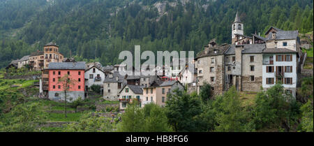 Mountain village of Fusio in Maggia Valley or Val Lavizzara, Canton of Ticino, Switzerland Stock Photo