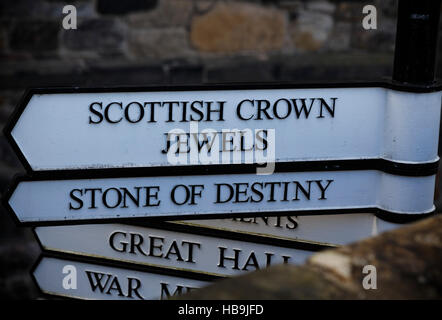 Signpost at Edinburgh Castle to Crown Jewels and Stone of Destiny (Stone of Scone). Scotland. Stock Photo