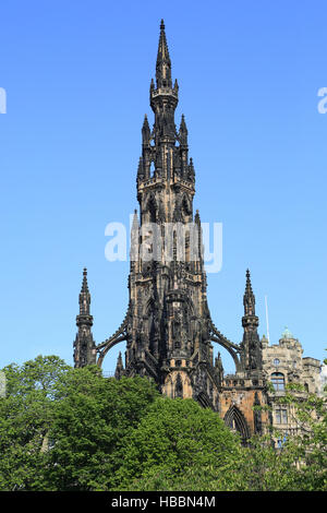Edinburgh, Scott Monument in Princes Street Stock Photo