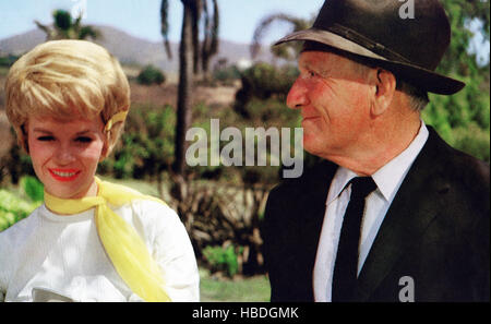 IT'S A MAD MAD MAD MAD WORLD, Dorothy Provine, Spencer Tracy, Milton