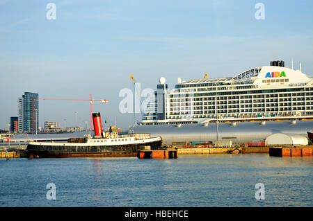 Cruise liner AIDA Prima at Ocean Cruise Terminal (Berth 46) in ...