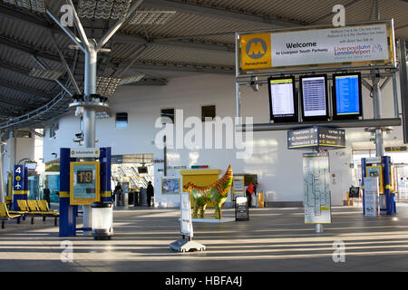 interior concourse of liverpool south parkway railway station merseyside england Stock Photo