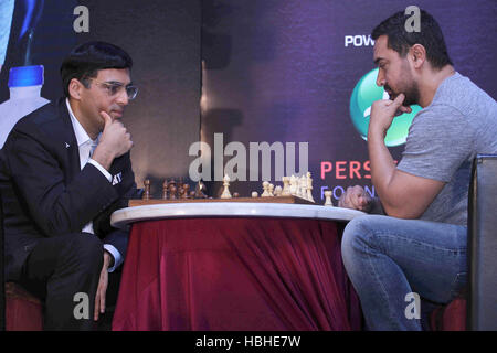 Bollywood actor Aamir Khan Chess World Champion Vishwanathan Anand play exhibition match announcement 3rd Edition MCL Mumbai Stock Photo
