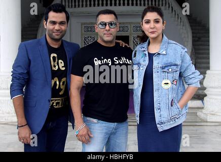 Salman Khan, Indian actor, Anushka Sharma, Indian actress, Ali Abbas Zafar, Indian film director, producer, screenwriter, at success of film Sultan, Bombay, Mumbai, Maharashtra, India, Asia Stock Photo