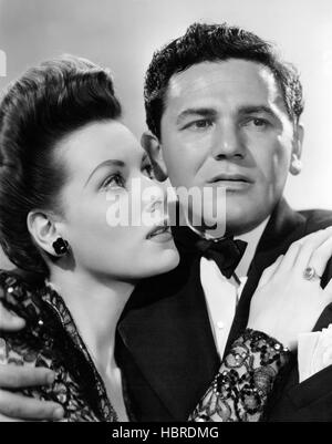 THE FALLEN SPARROW, from left: Maureen O'Hara, John Garfield, 1943 ...