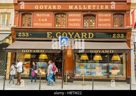 Goyard Luxury Store in Paris with Window and Wooden Facade in Summer,  People Waiting Editorial Image - Image of goyard, couture: 134866510