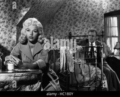 THE LONG HAUL, from left: Diana Dors, Patrick Allen, Victor Mature ...