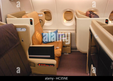 Singapore Airlines business class cabin Stock Photo - Alamy
