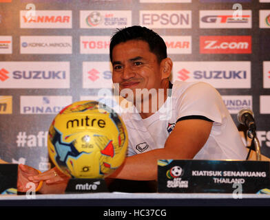 Bangkok, Thailand. 01st Jan, 2000. Kiatisuk Senamuang coach of Thailand speaks to the media at The Emerald Hotel before the AFF Suzuki Cup semi-final football match soccer between Thailand and Myanmar at Rajamangala National Stadium. © Vichan Poti/Pacific Press/Alamy Live News Stock Photo