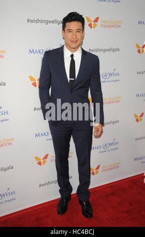 Los Angeles, California, USA. 7th Dec, 2016. Mario Lopez at arrivals for 4th Annual Wishing Well Winter Gala, Hollywood Palladium Theater, Los Angeles, California December 7, 2016. Credit:  Elizabeth Goodenough/Everett Collection/Alamy Live News Stock Photo