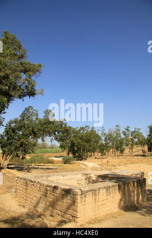 Israel, Negev, the Water Wells road in Beeri forest, a Water Wheel well from the Ottoman period Stock Photo