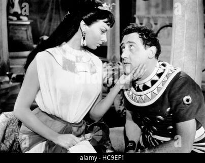 TWO NIGHTS WITH CLEOPATRA, (aka DUE NOTTI CON CLEOPATRA), Sophia Loren