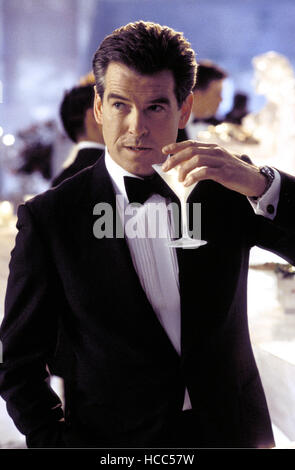 Pierce Brosnan print by Everett Collection