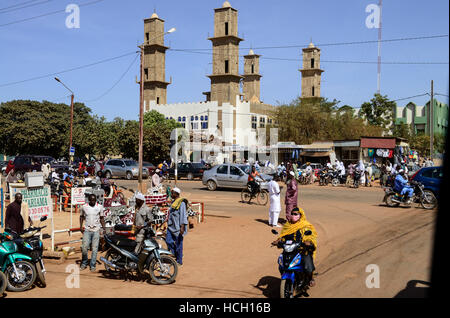 BURKINA FASO, capital Ouagadougou, mosque / Moschee nach dem Freitagsgebet Stock Photo