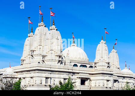 Exterior of the Hindu temple, BAPS Shri Swaminarayan Mandir, in Neasden, London Stock Photo