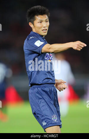 Football Soccer Kashima Antlers V Auckland City Fifa Club World Cup Match First Round International Stadium Yokohama Yokohama Japan 08 12 16 Auckland City S Takuya Iwata R And Kashima