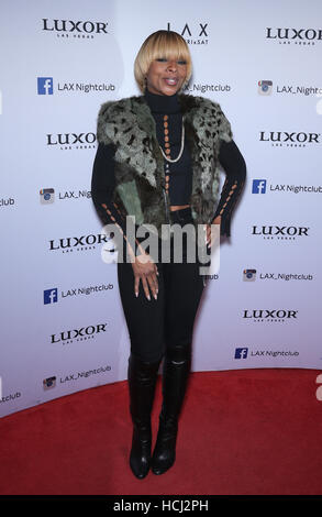 Las Vegas, NV, USA. 9th Dec, 2016. 09 December 2016 - Las Vegas, NV - Mary J Blige. LAX Nightclub at Luxor Welcomes Living Legend and Queen of Hip Hop Soul Mary J. Blige. Photo Credit: MJT/AdMedia © Mjt/AdMedia/ZUMA Wire/Alamy Live News Stock Photo