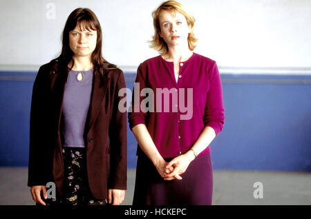 PUNCH-DRUNK LOVE, Mary Lynn Rajskub, Emily Watson, Adam Sandler, 2002