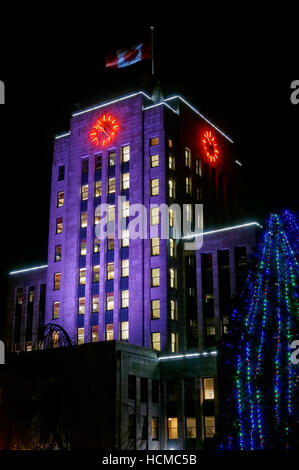 Night shot of  Vancouver's 1930's Art Deco style City Hall building, Vancouver, British Columbia, Canada