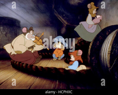 AN AMERICAN TAIL, Phillip Glasser as Fievel Mousekewitz, Dom DeLuise as ...