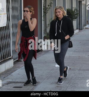 Chloë Grace Moretz arriving at her pilates class in Beverly Hills with a friend  Featuring: Chloë Grace Moretz, Chloe Grace Moretz Where: Beverly Hills, California, United States When: 19 Aug 2016 Stock Photo