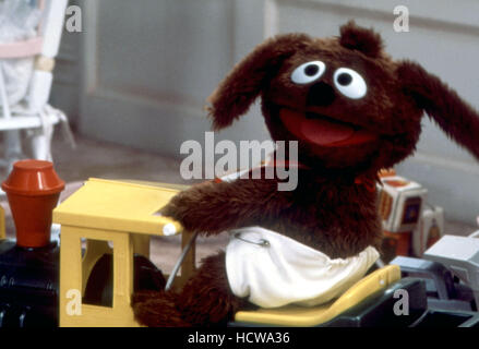 THE MUPPETS TAKE MANHATTAN, Rowlf the Dog, 1984, (c)TriStar Pictures ...