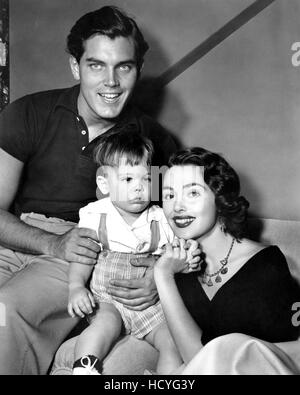 Barbara Rush with husband, Jeffrey Hunter, at the premiere of VIVA ...