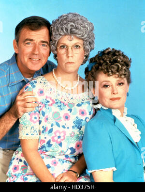 MAMA'S FAMILY, Ken Berry, Vicki Lawrence, Carol Burnett, 1983-1984 ...