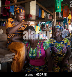 African Cornrow Hair Styling (afro hairdo) Hairdresser in Sierra Leone