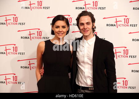 Roma, Italy. 09th Dec, 2016. Italian actor Alessandro Sperduti with English actress Annabel Scholey during red carpet of Anglo-Italian fiction 'I Medici'. © Matteo Nardone/Pacific Press/Alamy Live News Stock Photo