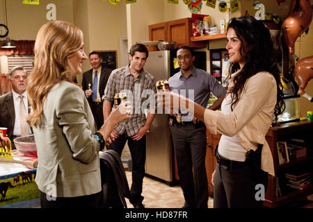 RIZZOLI & ISLES, (from left): Lee Thompson Young, Angie Harmon, Bruce ...