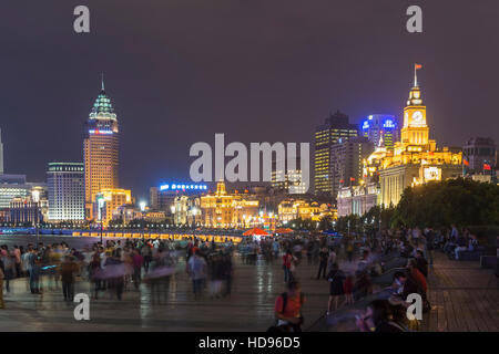 Bund at night, Shanghai, China Stock Photo