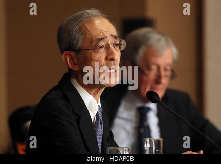 Tokyo, Japan. 9th Dec, 2016. Japan's megabank Mitsubishi UFJ Financial Group (MUFG) president Nobuyuki Hirano speaks before foreign in Tokyo on Friday, December 9, 2016. The Bank of Tokyo-Mitsubishi UFJ is aiming to focus more on overseas banking markets. © Yoshio Tsunoda/AFLO/Alamy Live News Stock Photo