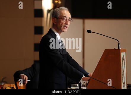 Tokyo, Japan. 9th Dec, 2016. Japan's megabank Mitsubishi UFJ Financial Group (MUFG) president Nobuyuki Hirano speaks before foreign in Tokyo on Friday, December 9, 2016. The Bank of Tokyo-Mitsubishi UFJ is aiming to focus more on overseas banking markets. © Yoshio Tsunoda/AFLO/Alamy Live News Stock Photo